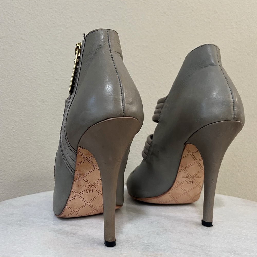 L.A.M.B. Size 8M Grey Peep Toe Leather Pump Cage High Heels - Picture 7 of 10